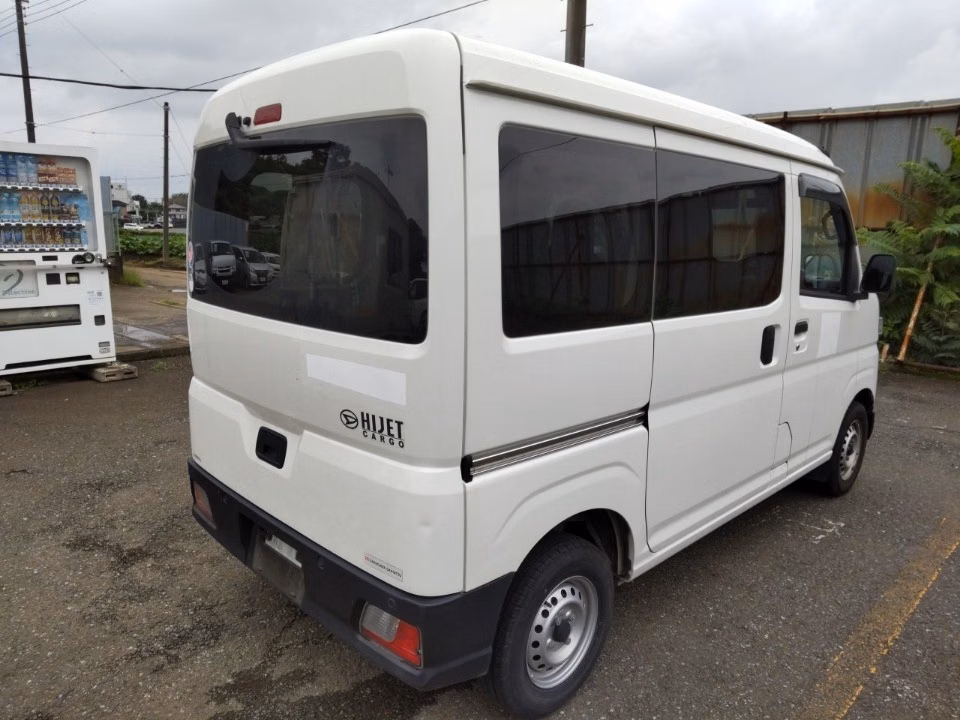 DAIHATSU ATRAI