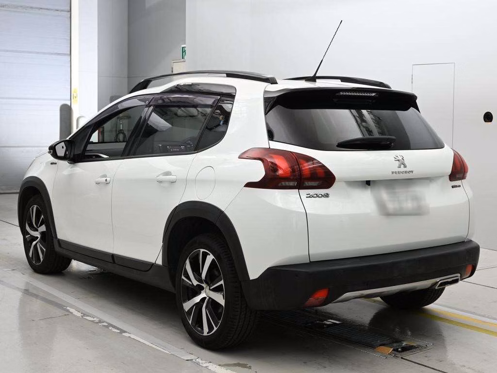 PEUGEOT 2008