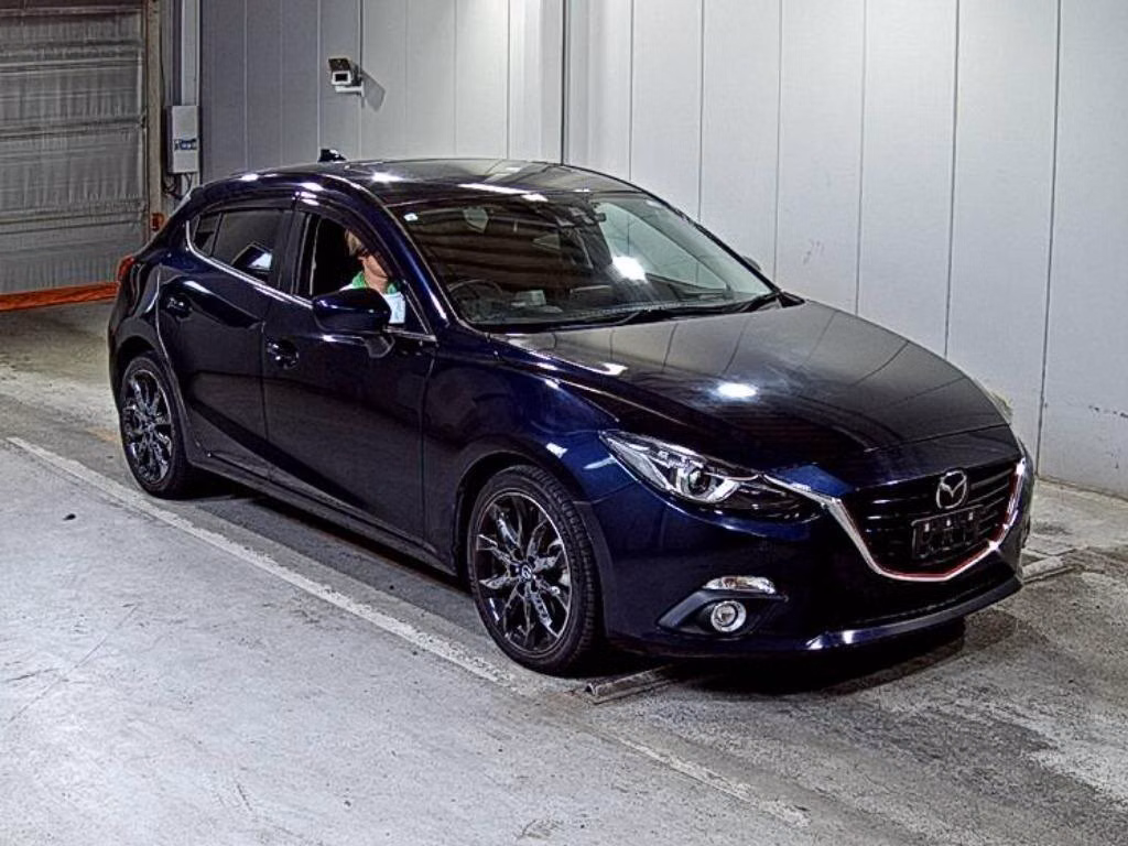 MAZDA AXELA