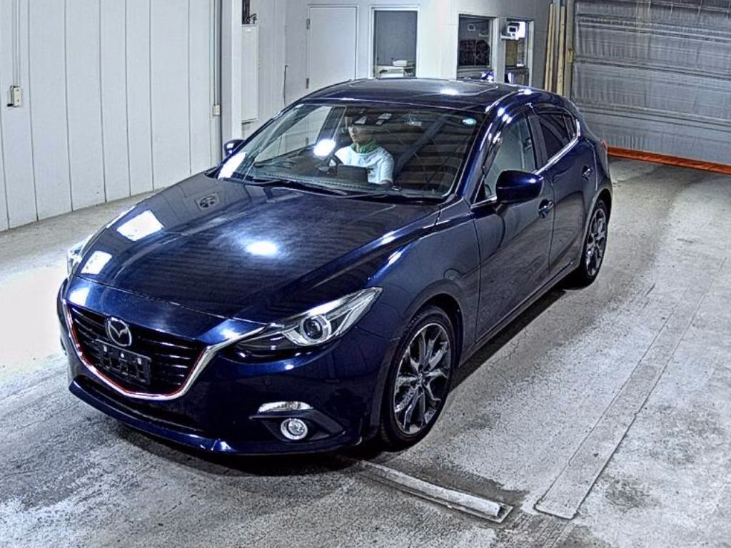 MAZDA AXELA