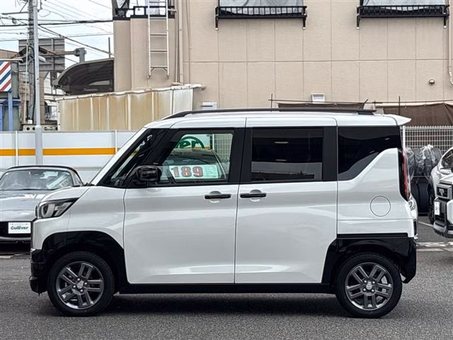 MITSUBISHI DELICA MINI