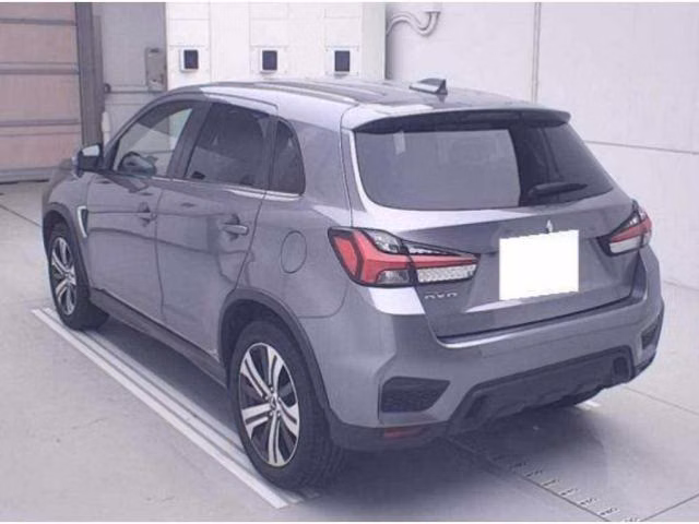 MITSUBISHI RVR