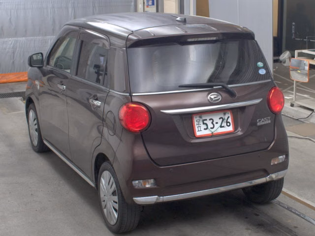 DAIHATSU CAST