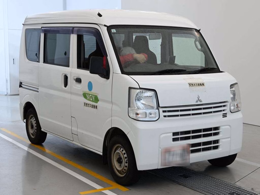 MITSUBISHI MINICAB