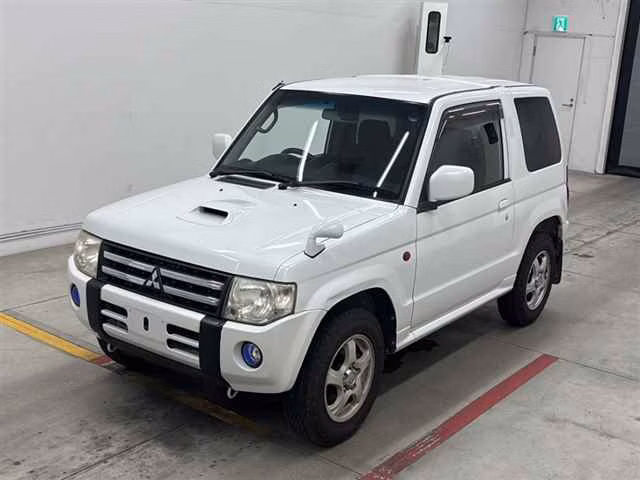 MITSUBISHI PAJERO MINI