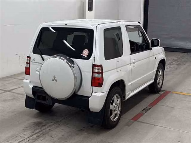 MITSUBISHI PAJERO MINI