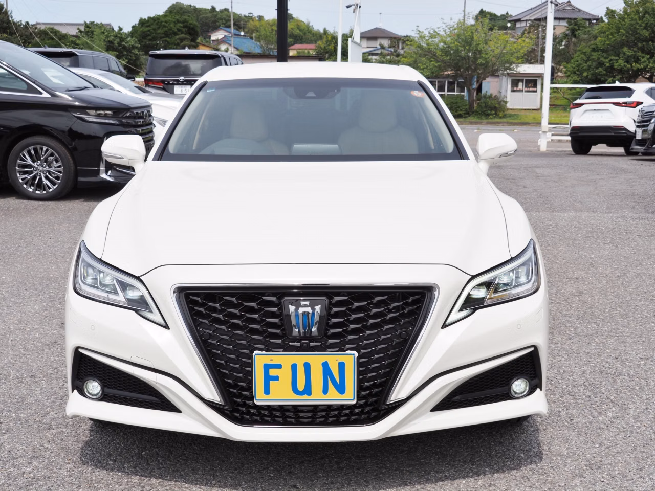 TOYOTA CROWN