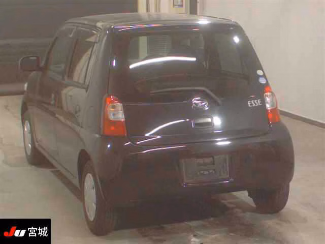 DAIHATSU ESSE