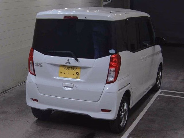 MITSUBISHI EK SPACE