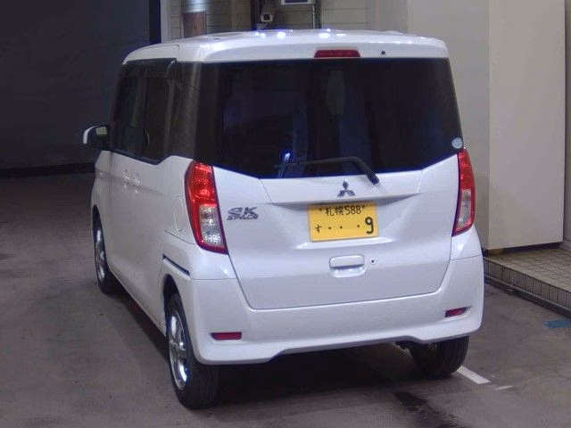 MITSUBISHI EK SPACE