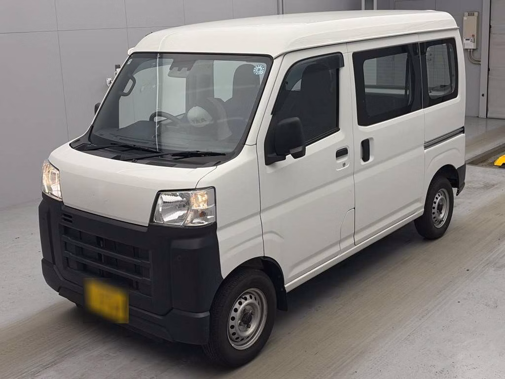 TOYOTA PIXIS VAN
