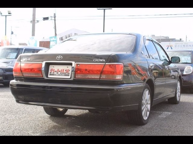 TOYOTA CROWN