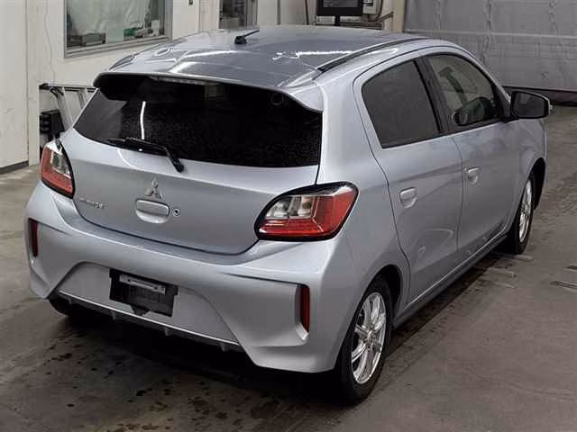 MITSUBISHI MIRAGE