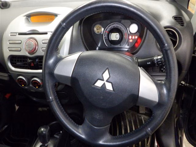 MITSUBISHI I