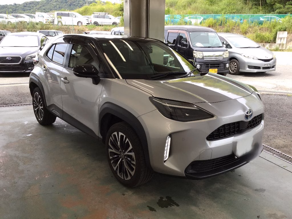 TOYOTA YARIS CROSS