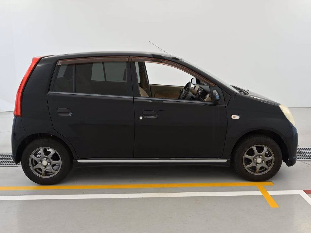 DAIHATSU MIRA AVY