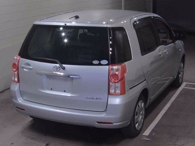 TOYOTA RAUM