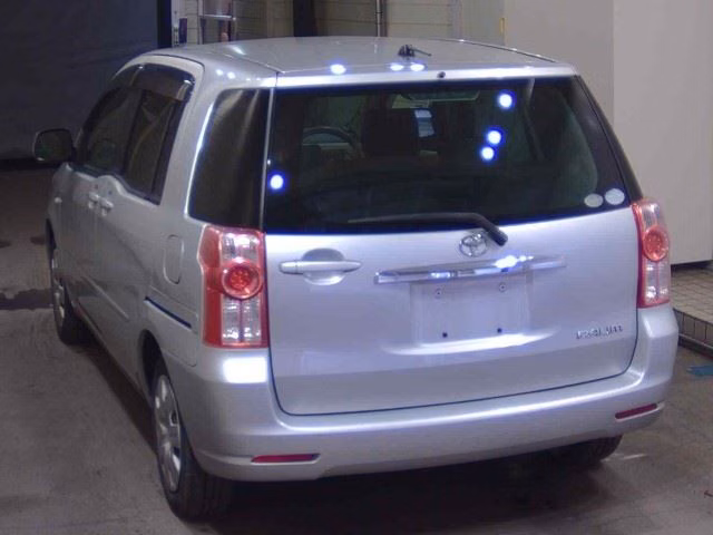 TOYOTA RAUM