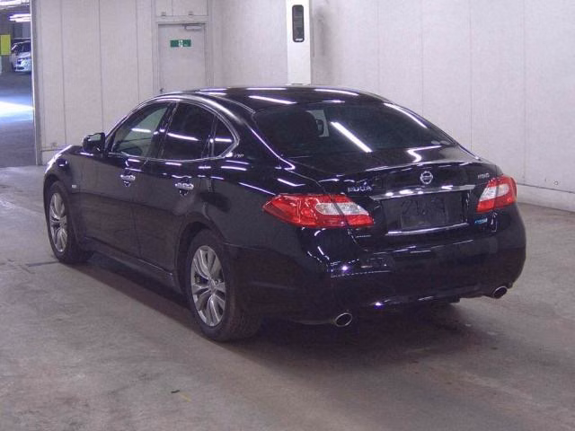 NISSAN FUGA