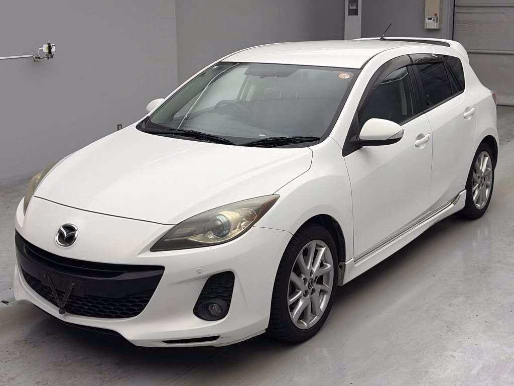 MAZDA AXELA