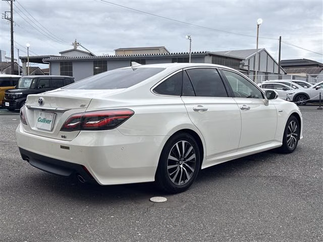 TOYOTA CROWN