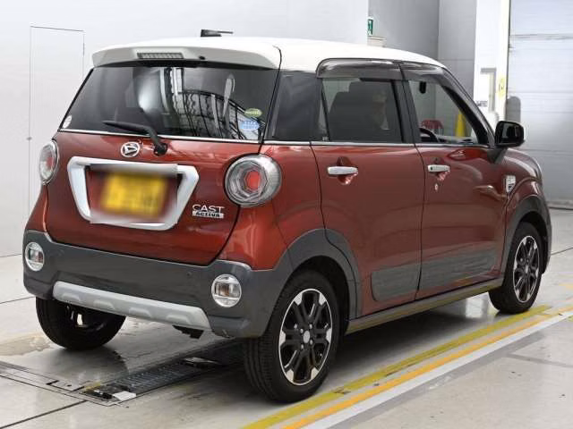 DAIHATSU CAST