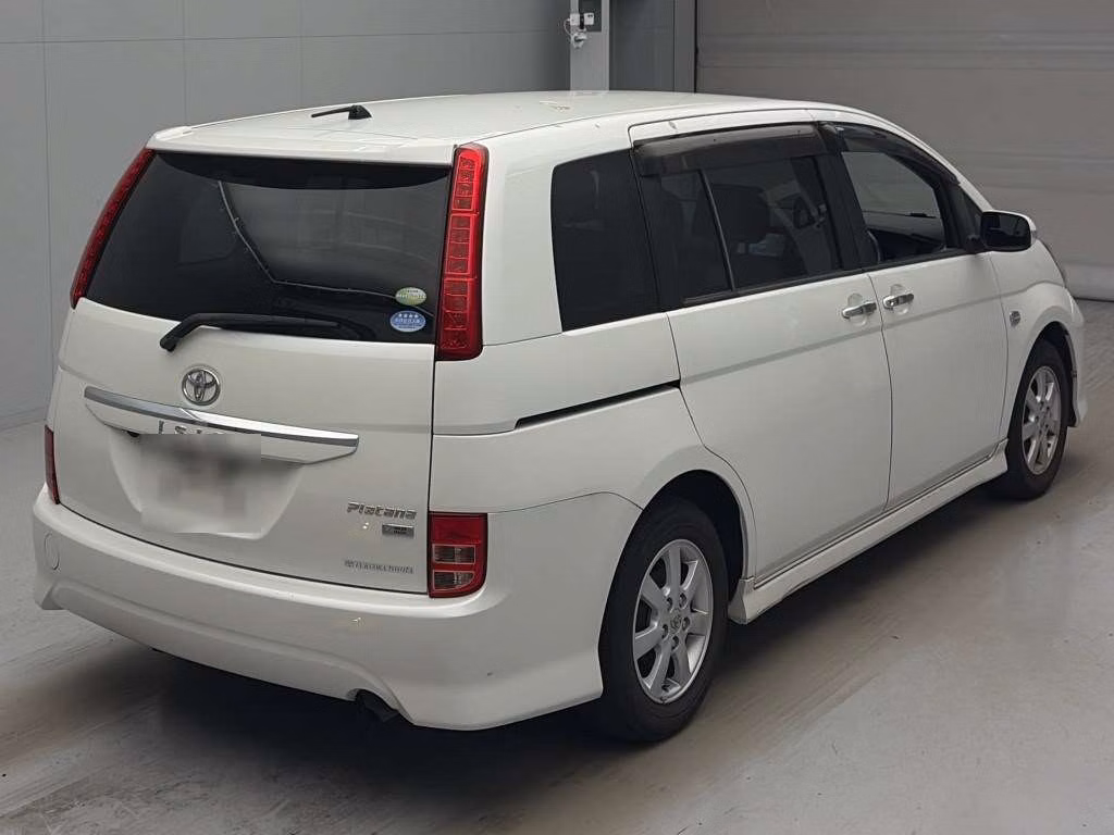 TOYOTA ISIS