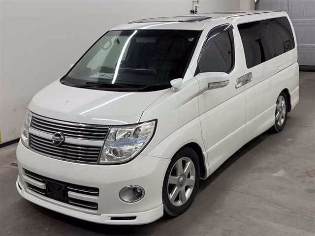 NISSAN ELGRAND