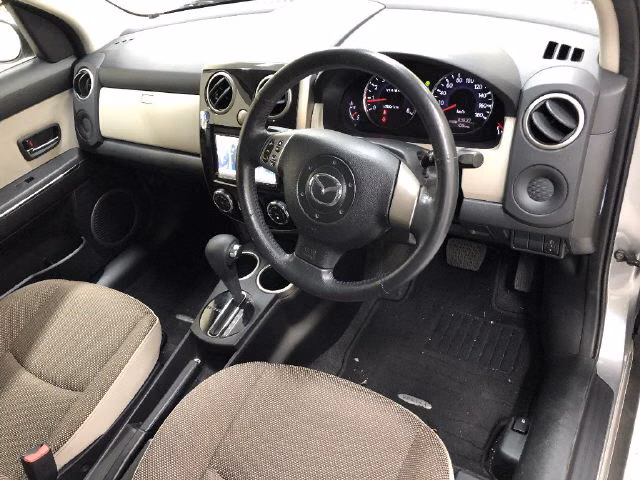 MAZDA VERISA