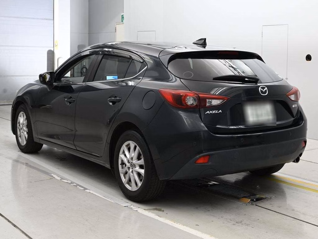MAZDA AXELA