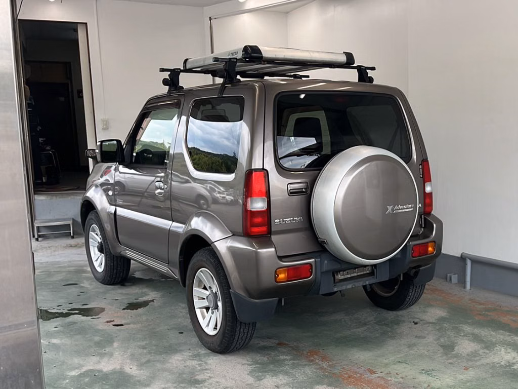 SUZUKI JIMNY SIERRA