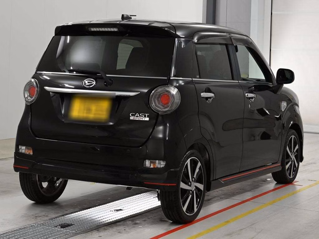 DAIHATSU CAST