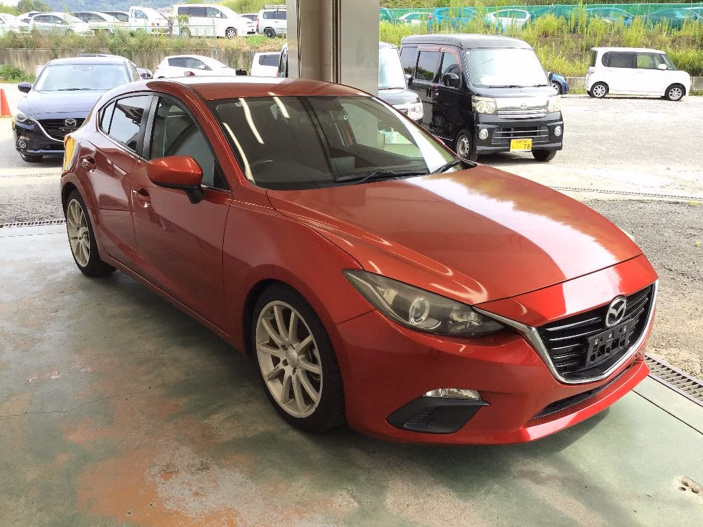 MAZDA AXELA