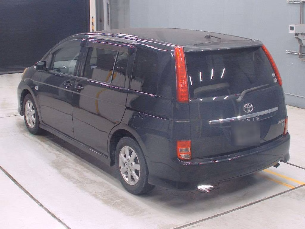 TOYOTA ISIS