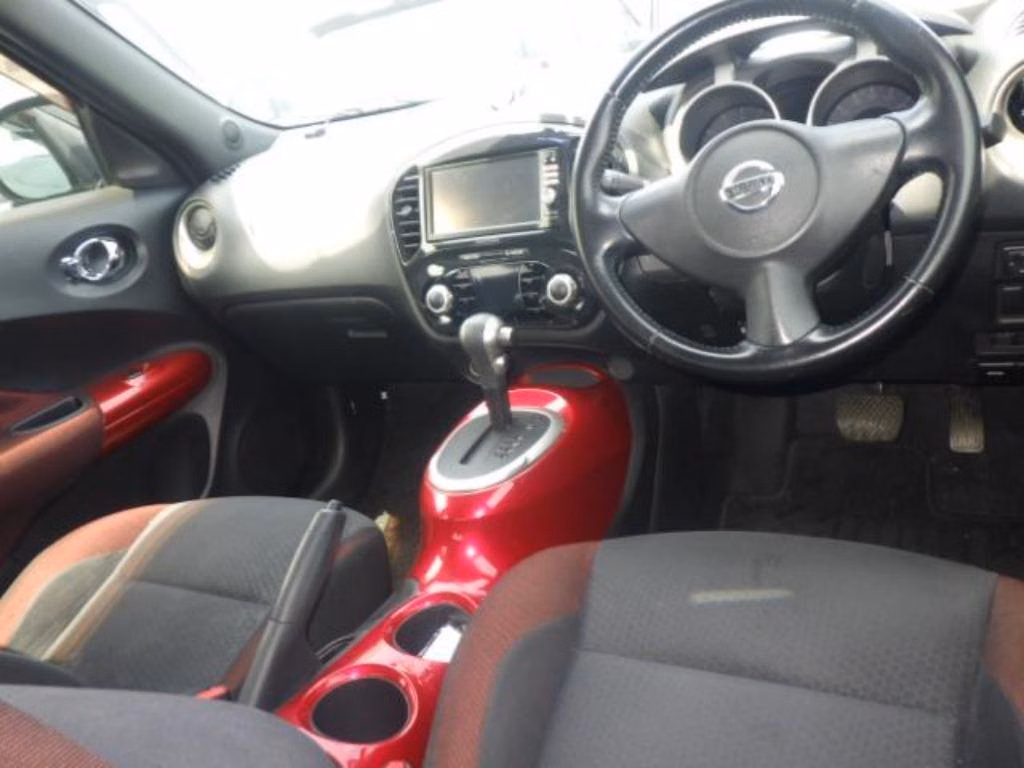 NISSAN JUKE