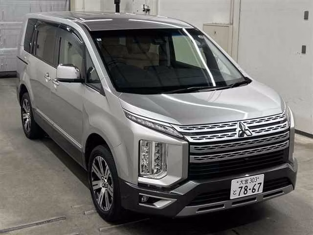 MITSUBISHI DELICA D:5