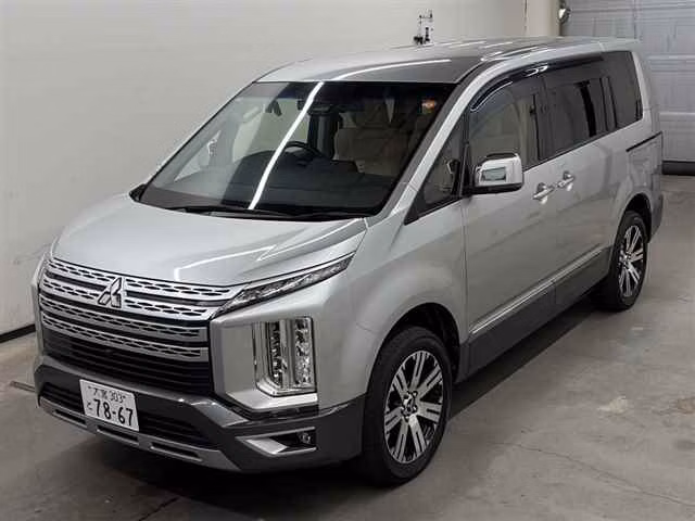 MITSUBISHI DELICA D:5