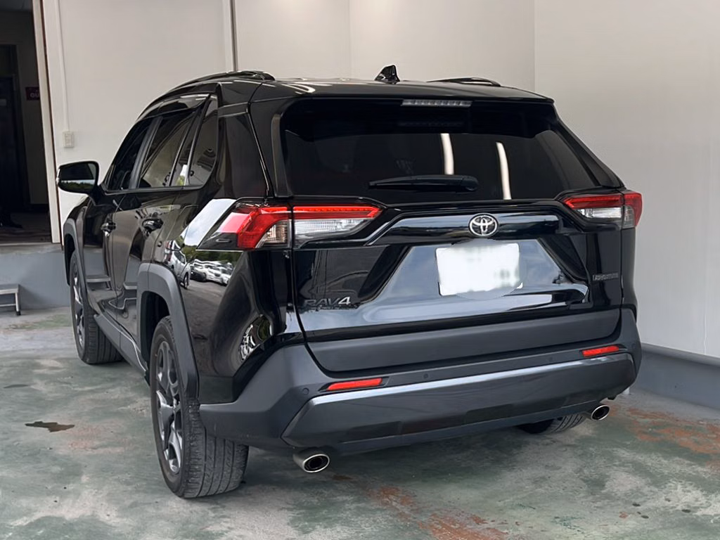 TOYOTA RAV4