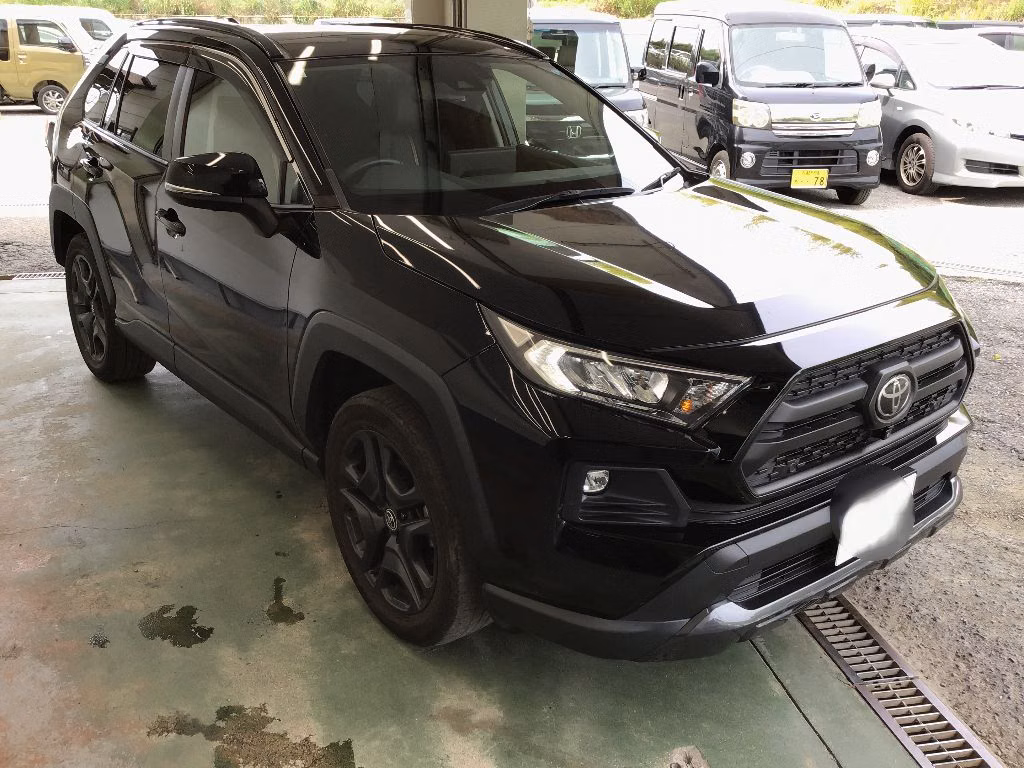 TOYOTA RAV4