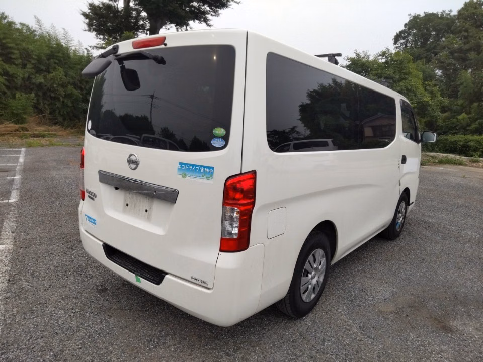 NISSAN NV350 CARAVAN