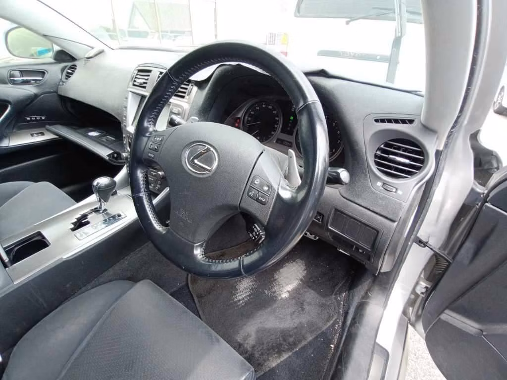 LEXUS IS250