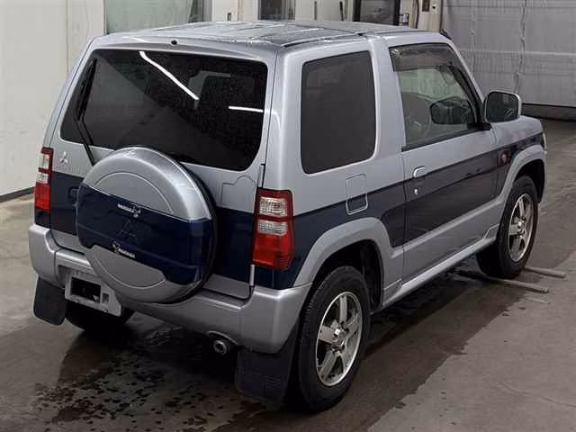 MITSUBISHI PAJERO MINI
