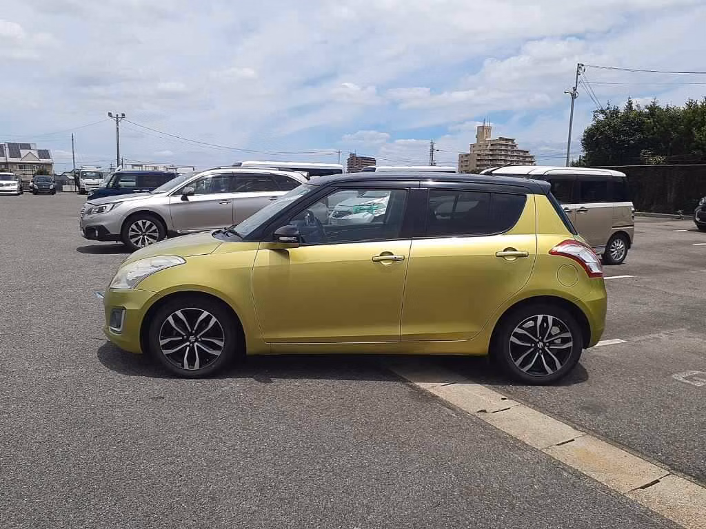 SUZUKI SWIFT
