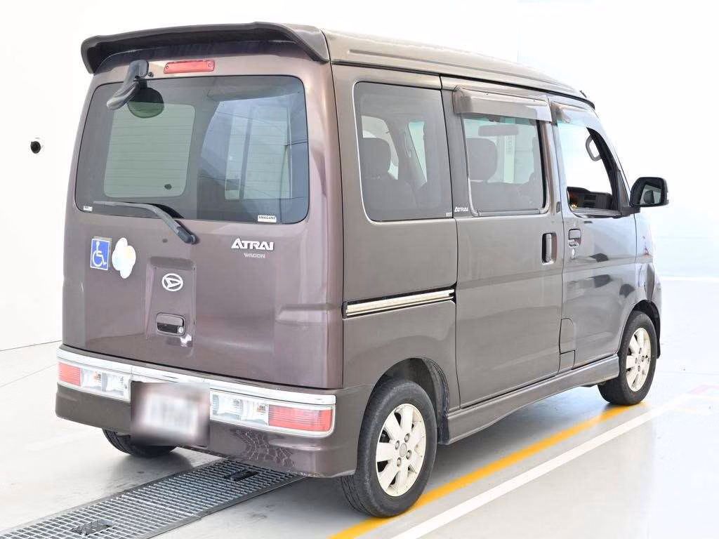 DAIHATSU ATRAI