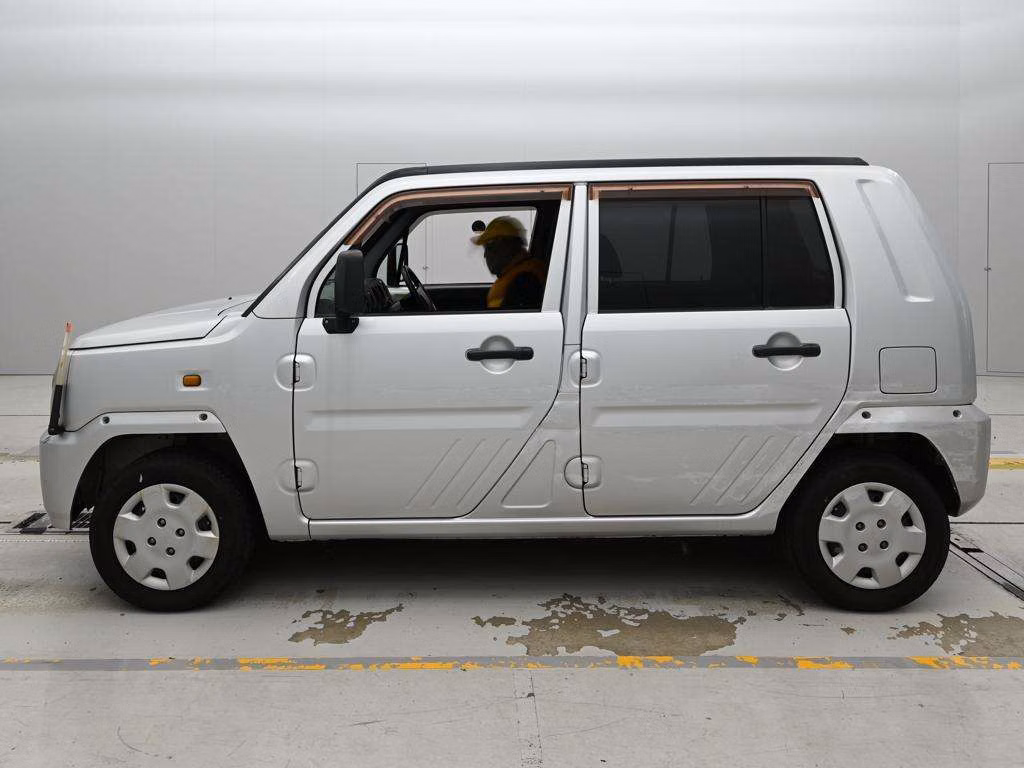 DAIHATSU NAKED