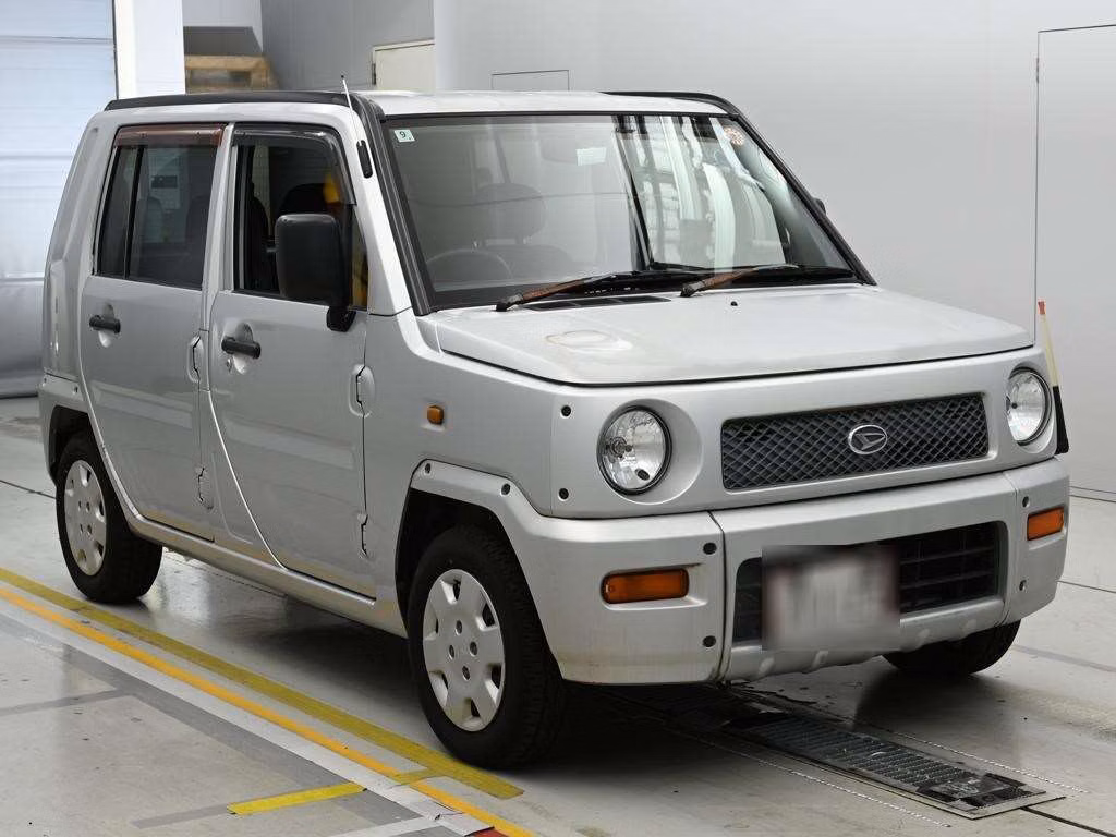 DAIHATSU NAKED