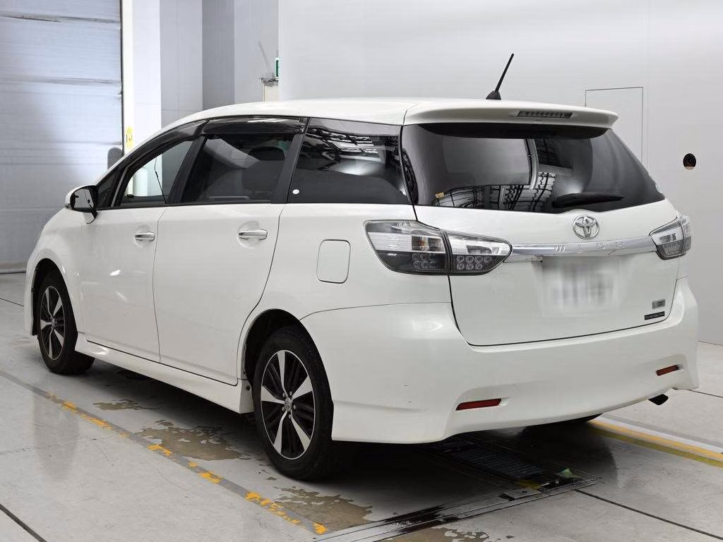 TOYOTA WISH