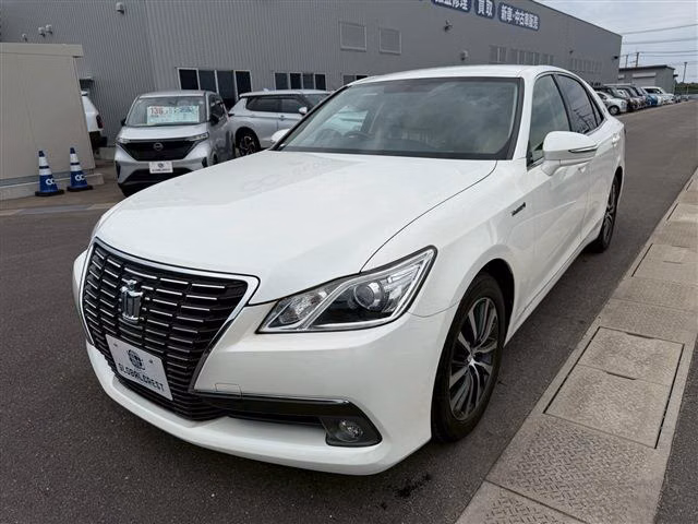 TOYOTA CROWN