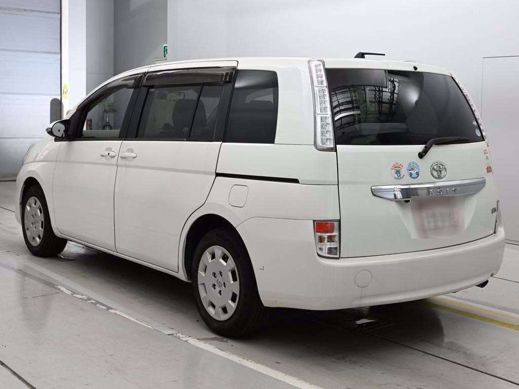 TOYOTA ISIS