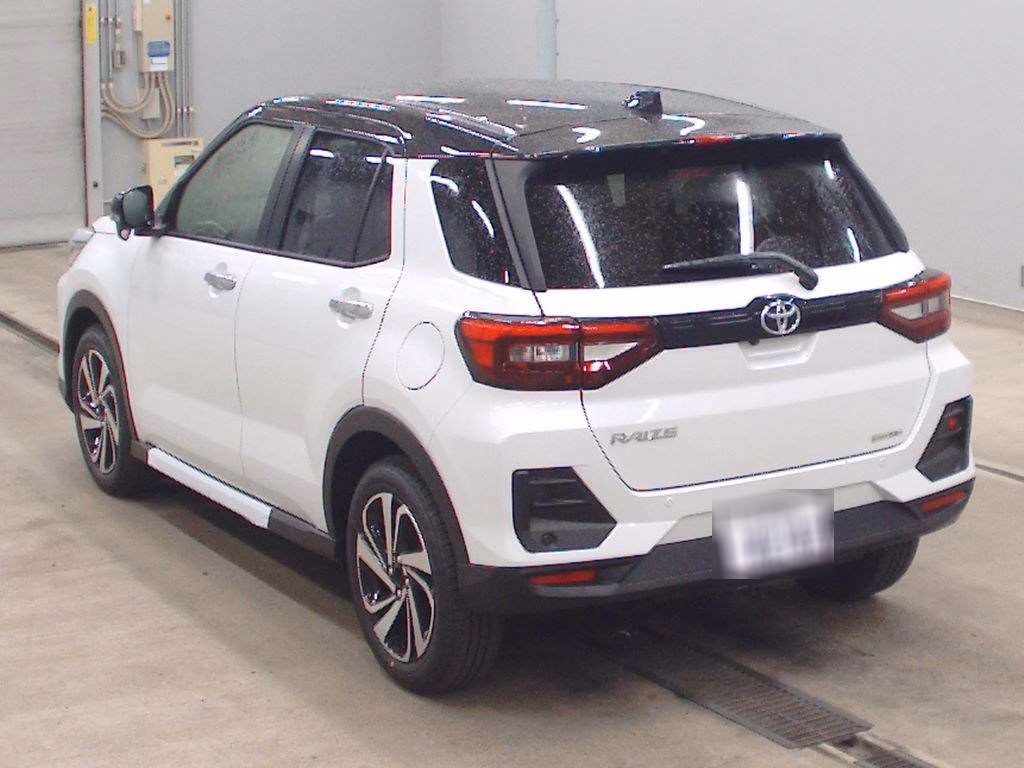 TOYOTA RAIZE